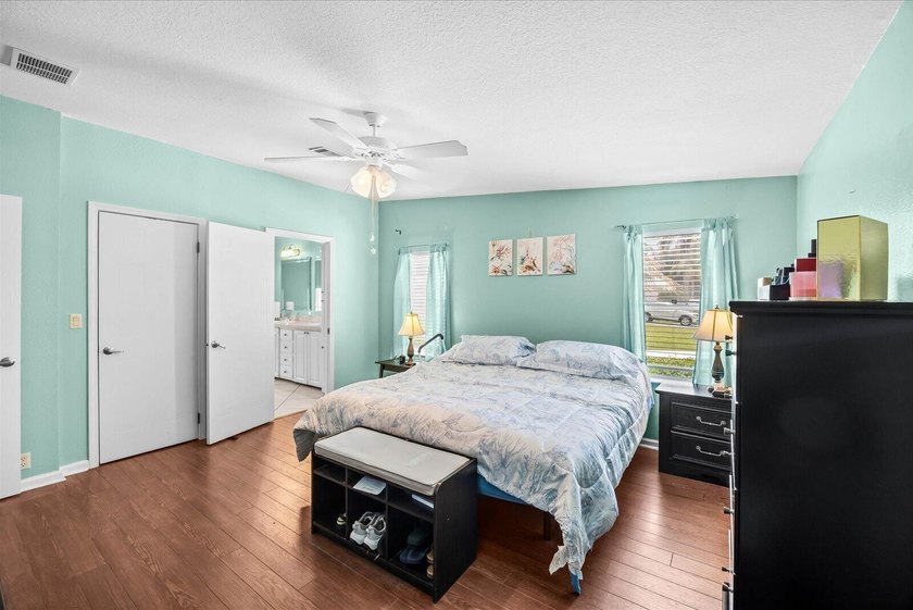 Welcome to your Florida retirement dream! Nestled on a quiet - photo 18