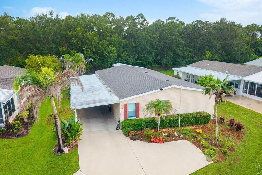 Welcome to your Florida retirement dream! Nestled on a quiet - photo 35