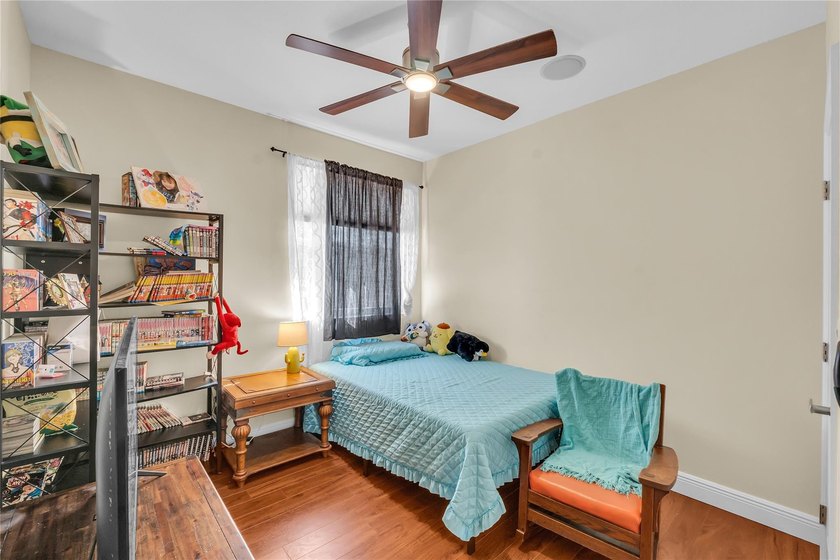Immaculate 4-bedroom plus loft, 2.5-bath home situated on an - photo 21
