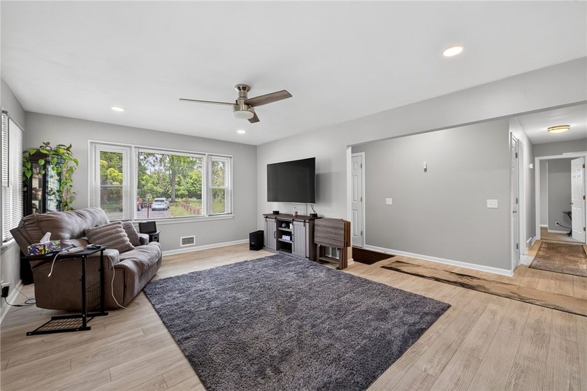 Welcome home to 10 Mascot Drive, a beautifully updated 1 - photo 14