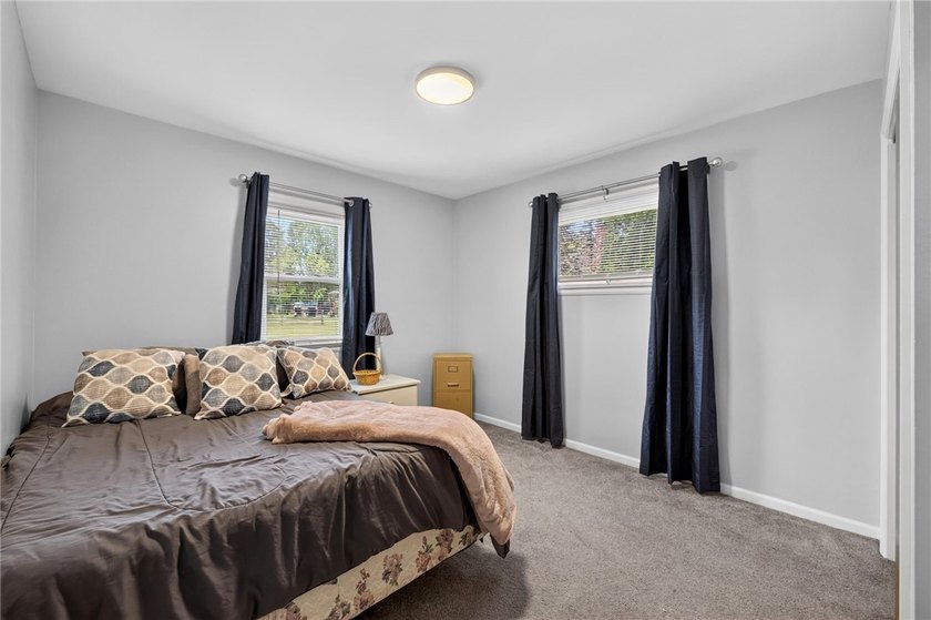 Welcome home to 10 Mascot Drive, a beautifully updated 1 - photo 18