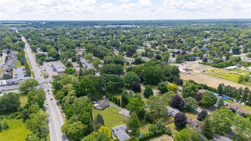 Welcome home to 10 Mascot Drive, a beautifully updated 1 - photo 23