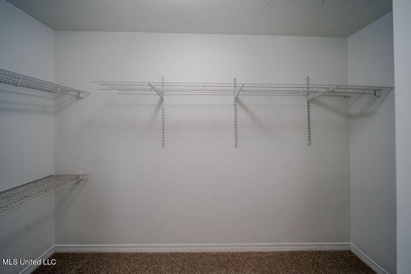 Welcome to Azalea Trace! This 3 bedroom 2 bath home is situated - photo 26