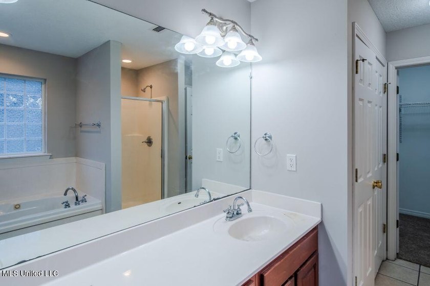 Welcome to Azalea Trace! This 3 bedroom 2 bath home is situated - photo 29