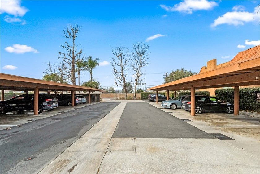 Excellent Opportunity ! This one-bedroom condo is priced - photo 34