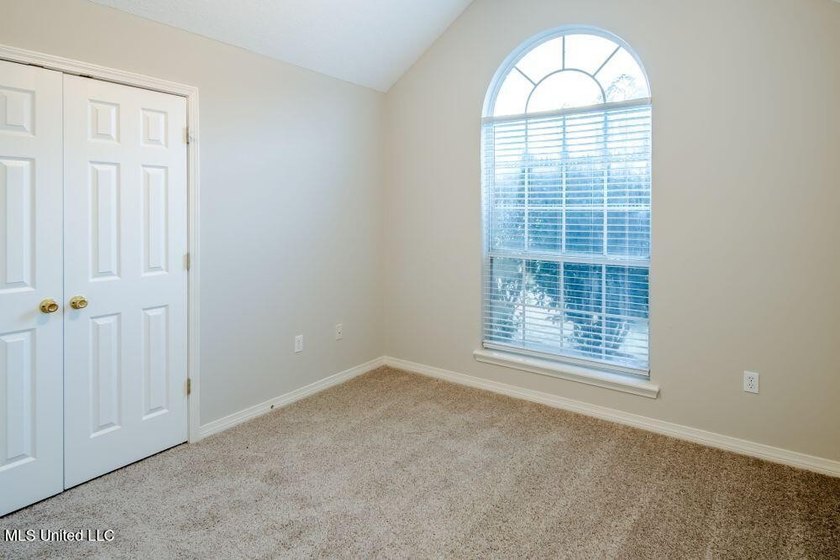 Welcome to Azalea Trace! This 3 bedroom 2 bath home is situated - photo 35