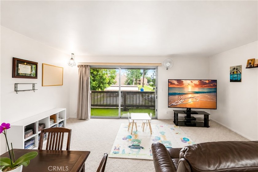 Excellent Opportunity ! This one-bedroom condo is priced - photo 38