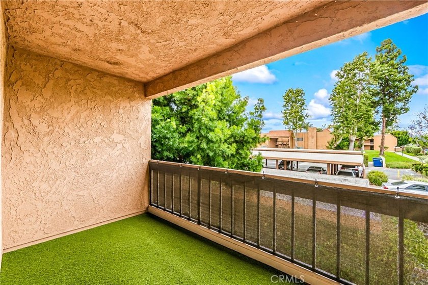 Excellent Opportunity ! This one-bedroom condo is priced - photo 39