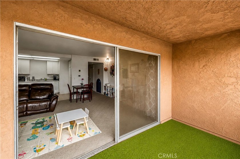Excellent Opportunity ! This one-bedroom condo is priced - photo 41