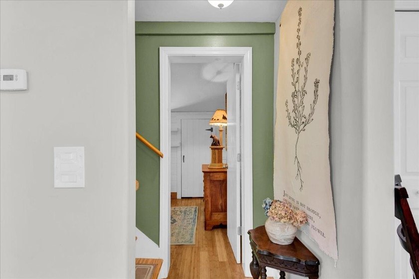 Don't let the size fool you, this beautifully updated 3-bedroom - photo 10