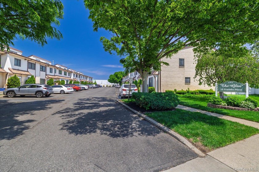 This Townhouse lives large with more than 1,500 square feet of - photo 2