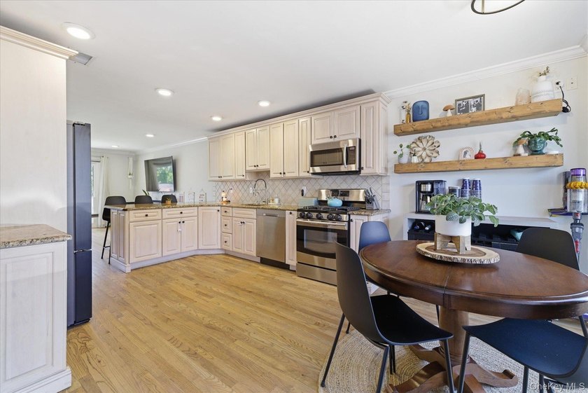 This Townhouse lives large with more than 1,500 square feet of - photo 6