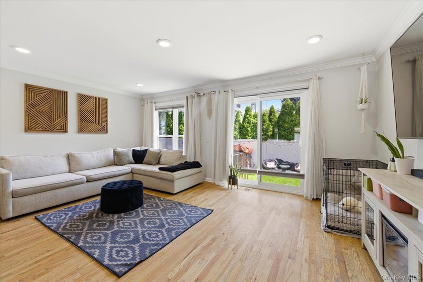 This Townhouse lives large with more than 1,500 square feet of - photo 9