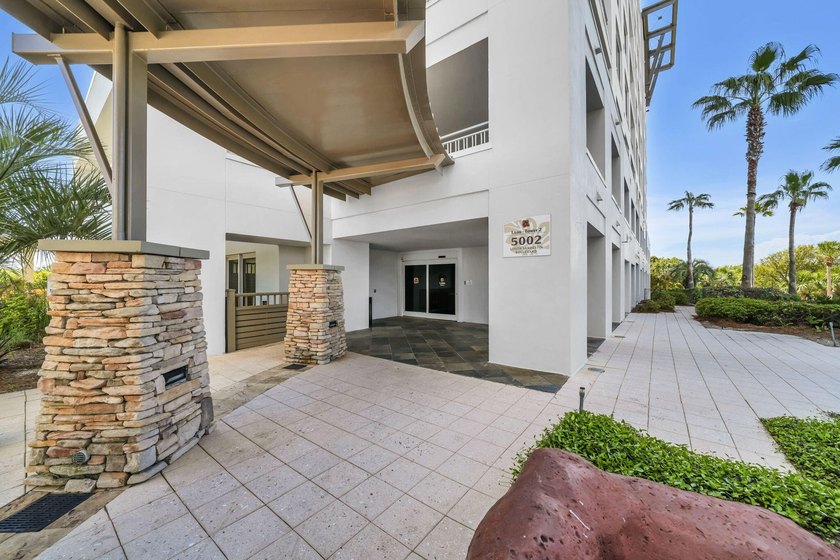 Closest to the Beach, so Short Walk! Elevated first-floor - photo 4