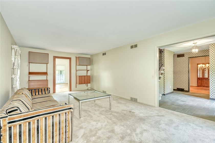 THE WOODS AT MILLCREEK! HIGHLY DESIRABLE AREA CLOSE TO WEBSTER - photo 6