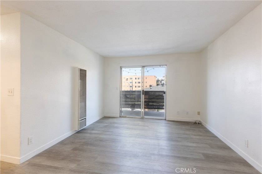 327 Chestnut Avenue, Long Beach - A rare opportunity in the - photo 11