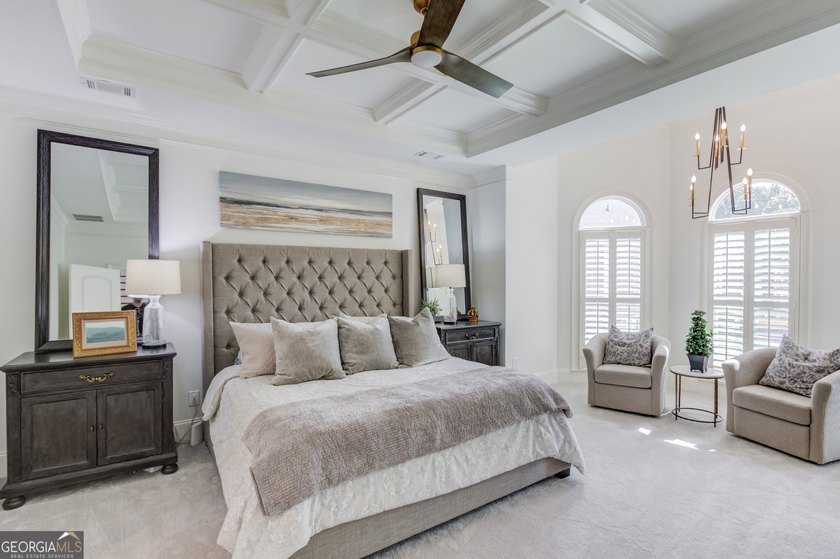 Discover rare luxury in the heart of the highly sought-after - photo 22