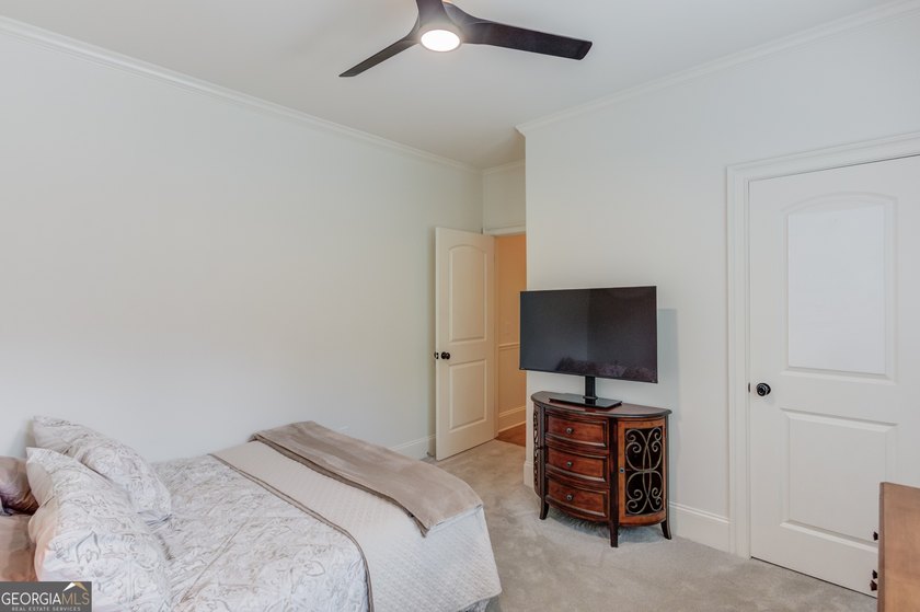 Discover rare luxury in the heart of the highly sought-after - photo 30