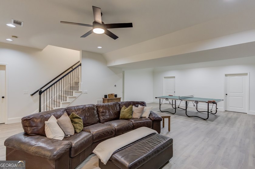 Discover rare luxury in the heart of the highly sought-after - photo 50