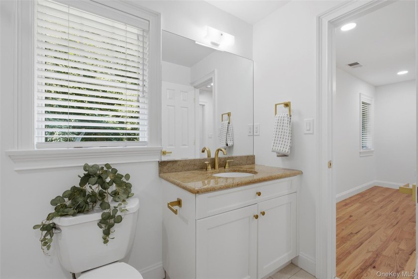 Welcome to this beautifully renovated Colonial in the - photo 18