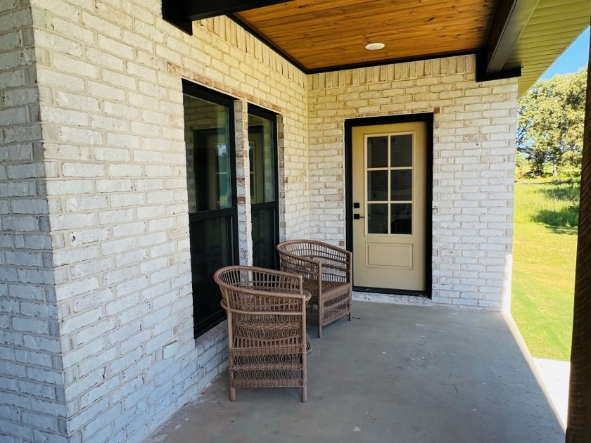 Luxury Home on Coopers Hawk Golf Course in Melbourne, AR for Sale - photo 23