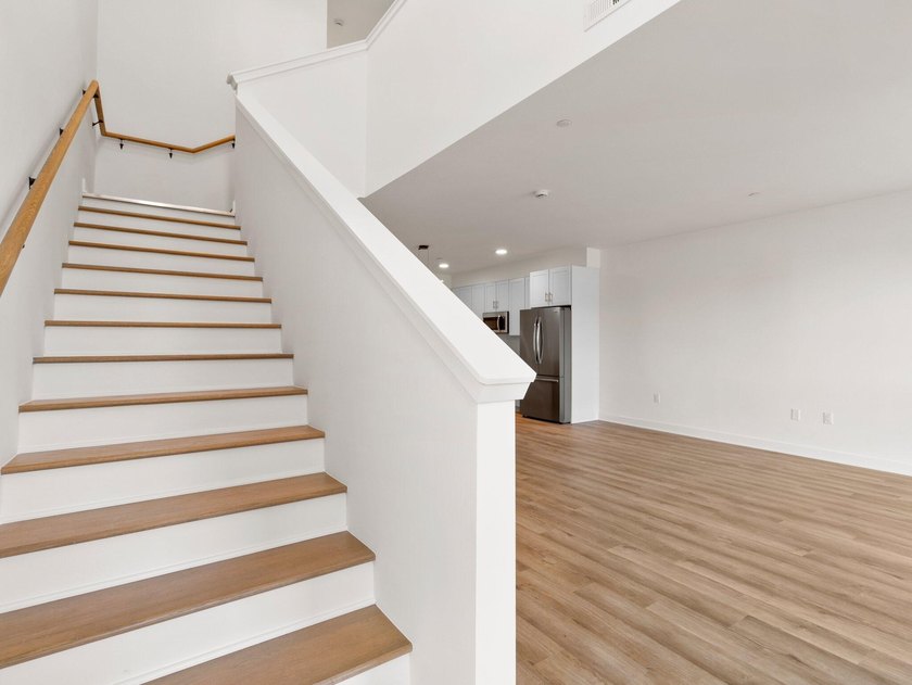 Welcome to Lakeshore Commons! This home is located in one of Oak - photo 11