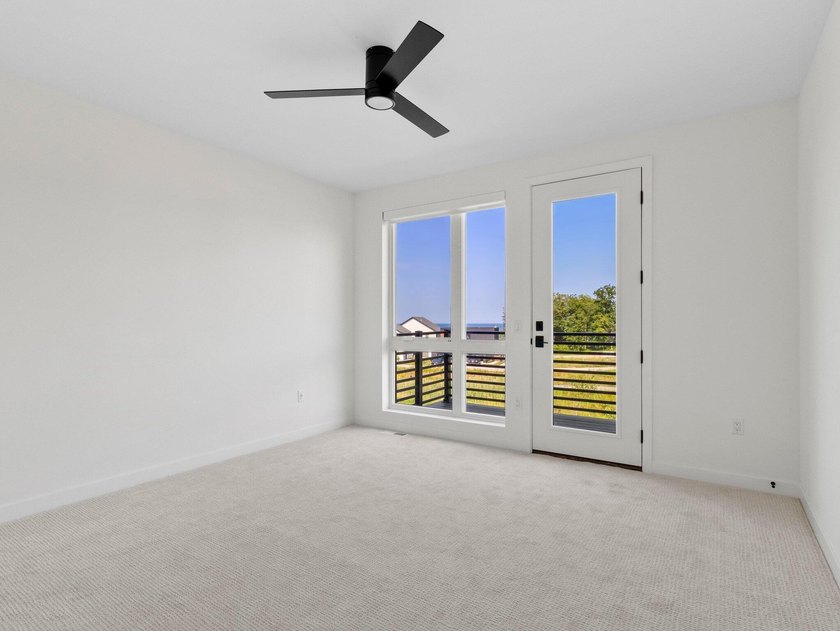 Welcome to Lakeshore Commons! This home is located in one of Oak - photo 15
