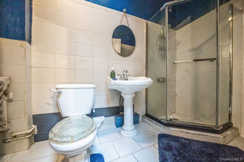 Located in the heart of Cypress Hill . Situated on a quiet - photo 15