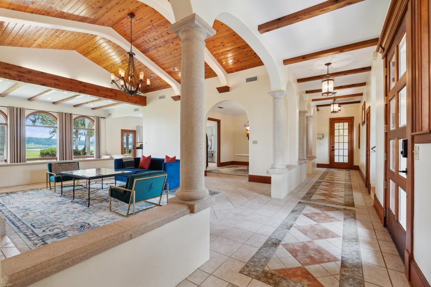 Stunning Waterfront Estate - Your Dream Home Awaits! This - photo 5