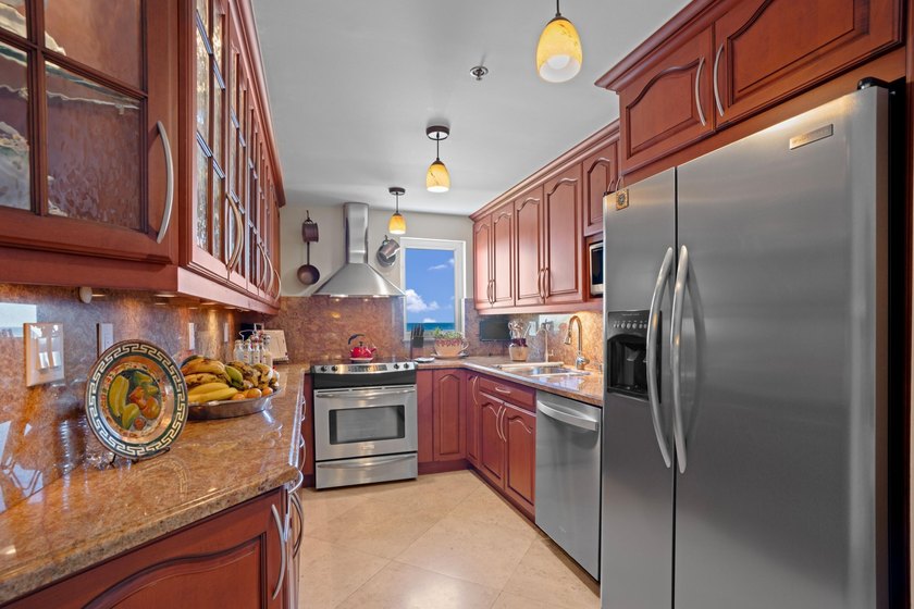 ABSOLUTELY GORGEOUS OCEAN &amp; BEACHFRONT CONDO | PRESTIGIOUS - photo 15