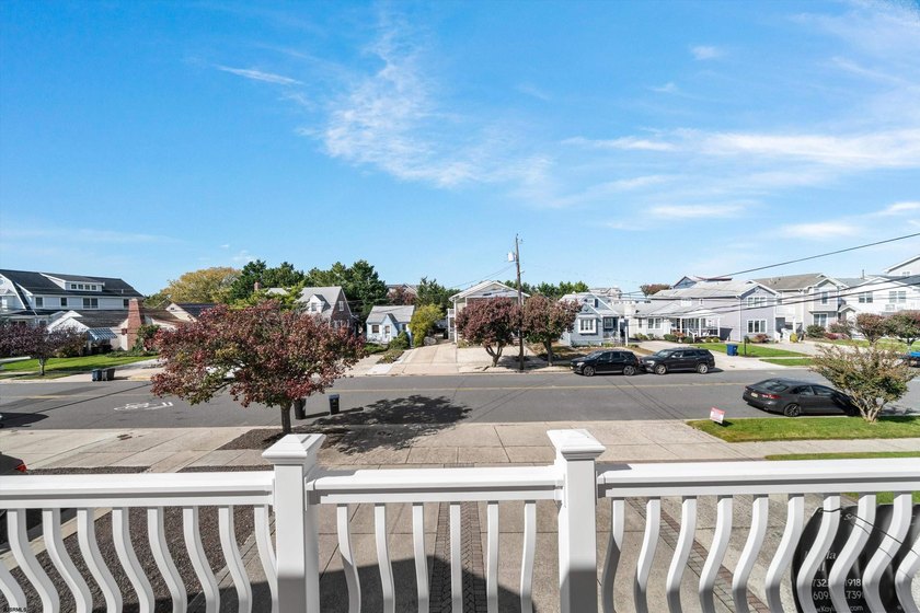 **The Gardens SECOND FLOOR condo you've been waiting for!** Just - photo 22
