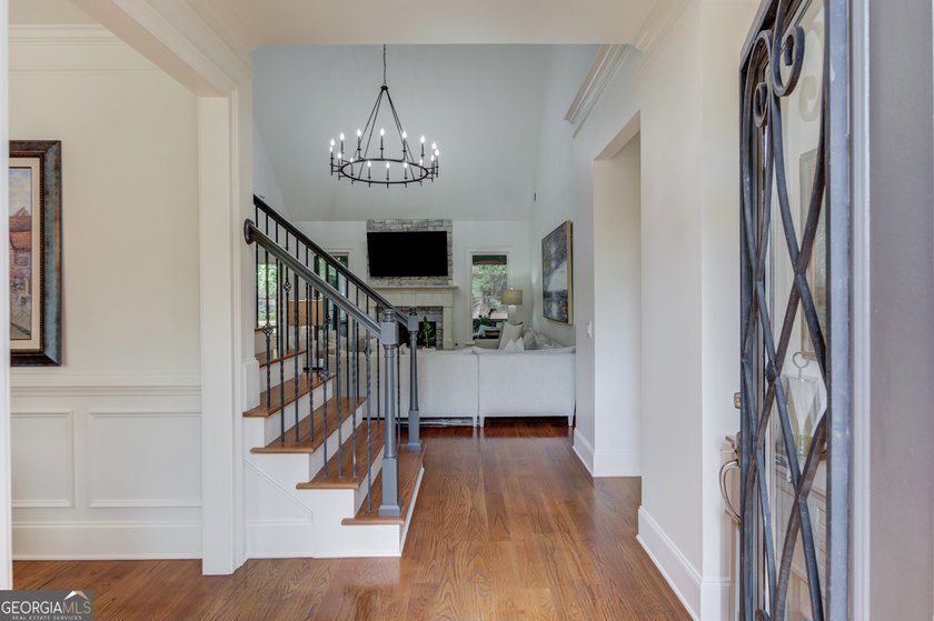 Discover rare luxury in the heart of the highly sought-after - photo 5