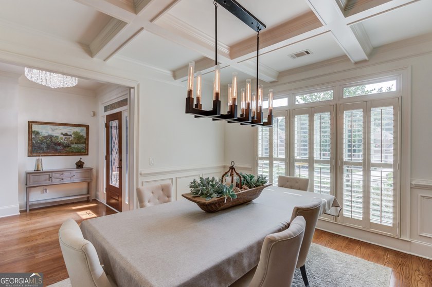 Discover rare luxury in the heart of the highly sought-after - photo 7