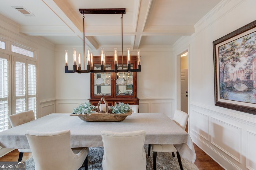 Discover rare luxury in the heart of the highly sought-after - photo 8