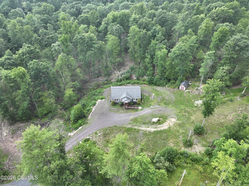 Nestled in a peaceful country setting, this beautifully - photo 4