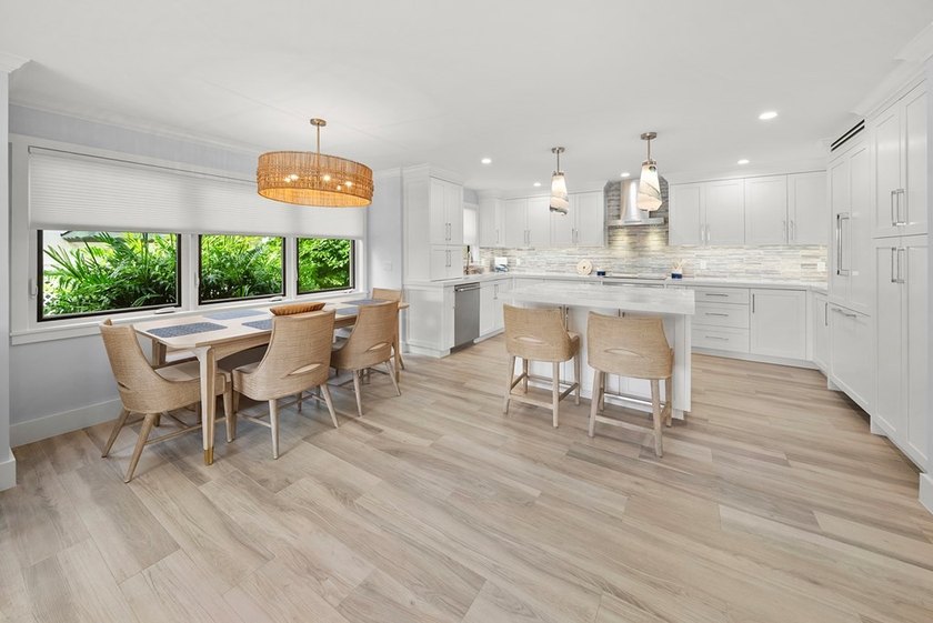Stunning 4 Br/3 Ba Oceanfront lower-level unit. Designed - photo 7