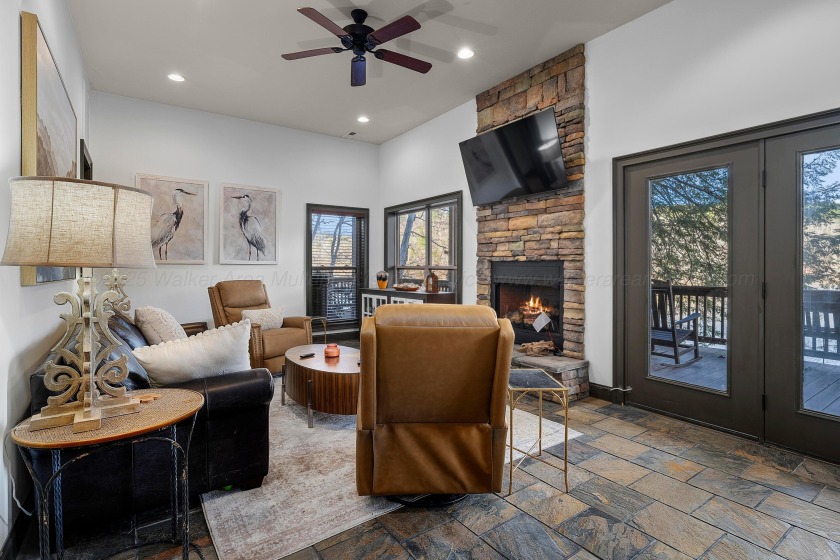 Smith Lake/Rock Creek: Lovely lake home sits among the trees - photo 25