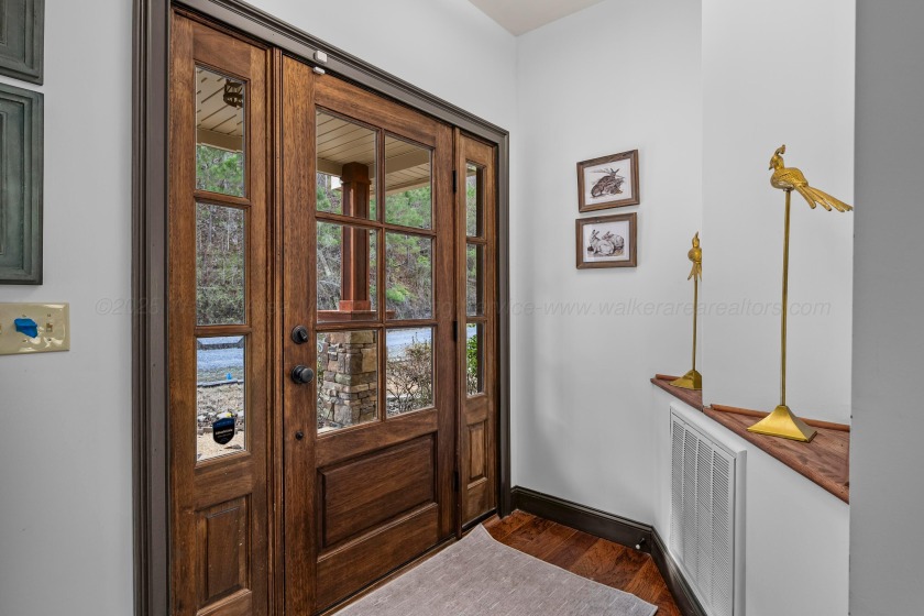 Smith Lake/Rock Creek: Lovely lake home sits among the trees - photo 4