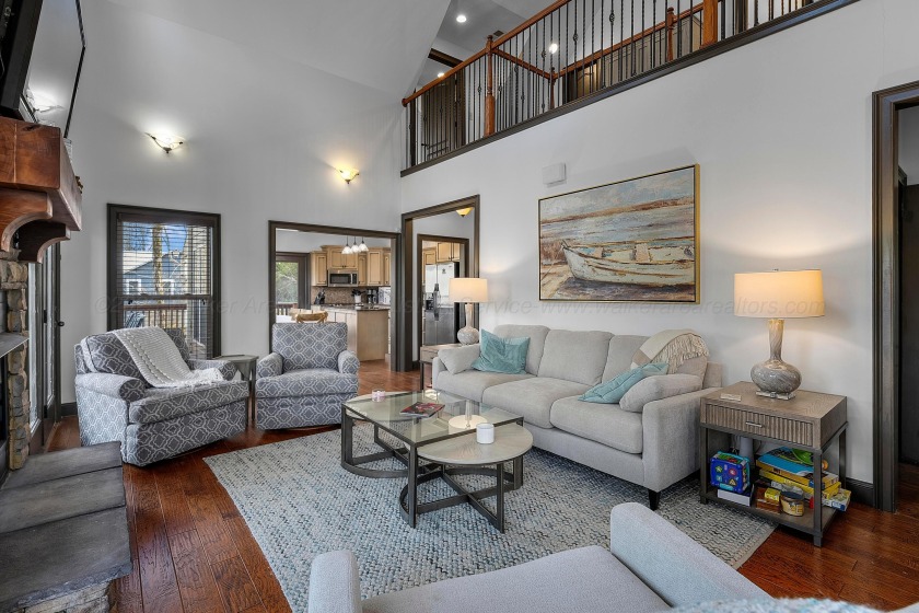 Smith Lake/Rock Creek: Lovely lake home sits among the trees - photo 5