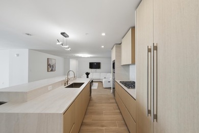 New never lived-in furnished residence with direct eastern ocean - photo 16