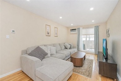 Bay Ridge-Beautiful one bedroom condominium positioned in the - photo 1