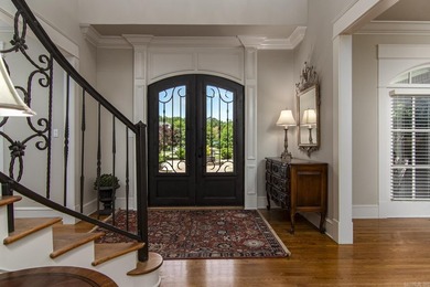 Exceptional Custom Home by Carl Gray Hinson in Prestigious - photo 3