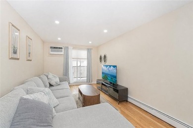 Bay Ridge-Beautiful one bedroom condominium positioned in the - photo 5