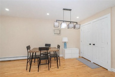 Bay Ridge-Beautiful one bedroom condominium positioned in the - photo 6