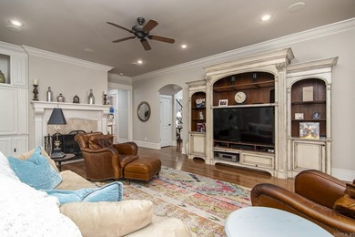 Exceptional Custom Home by Carl Gray Hinson in Prestigious - photo 6