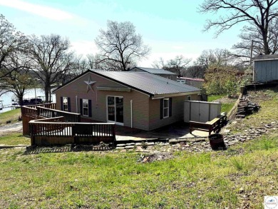 Lake Home For Sale in Warsaw, Missouri