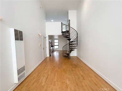 Modern loft-style condo in the heart of San Francisco's SoMa! - photo 13