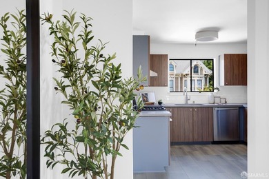 932 Broderick Street #2 is a beautifully renovated 2-bedroom - photo 13