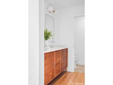 932 Broderick Street #2 is a beautifully renovated 2-bedroom - photo 20