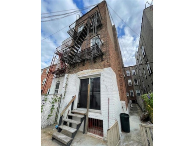 Presenting a fantastic opportunity to own a six-unit building in - photo 3
